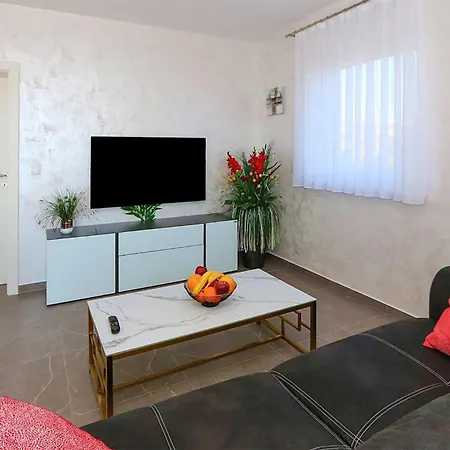 Appartement En Bord De Mer À Mandre Avec Wi-Fi Mandre